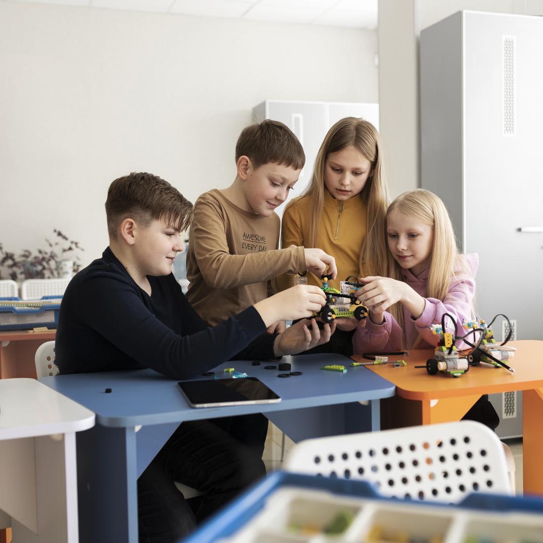 Робототехника и обновление ФГОС: к чему готовиться школам | Avanti-edu